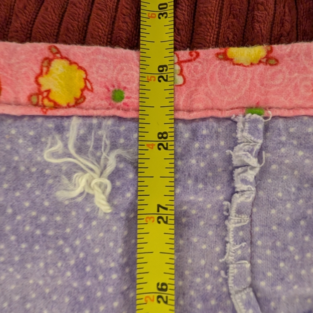 Adorable handmade quilt - Picture 2 of 7